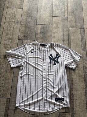 Nike White and Black Pinstripe New York Yankees Jersey S